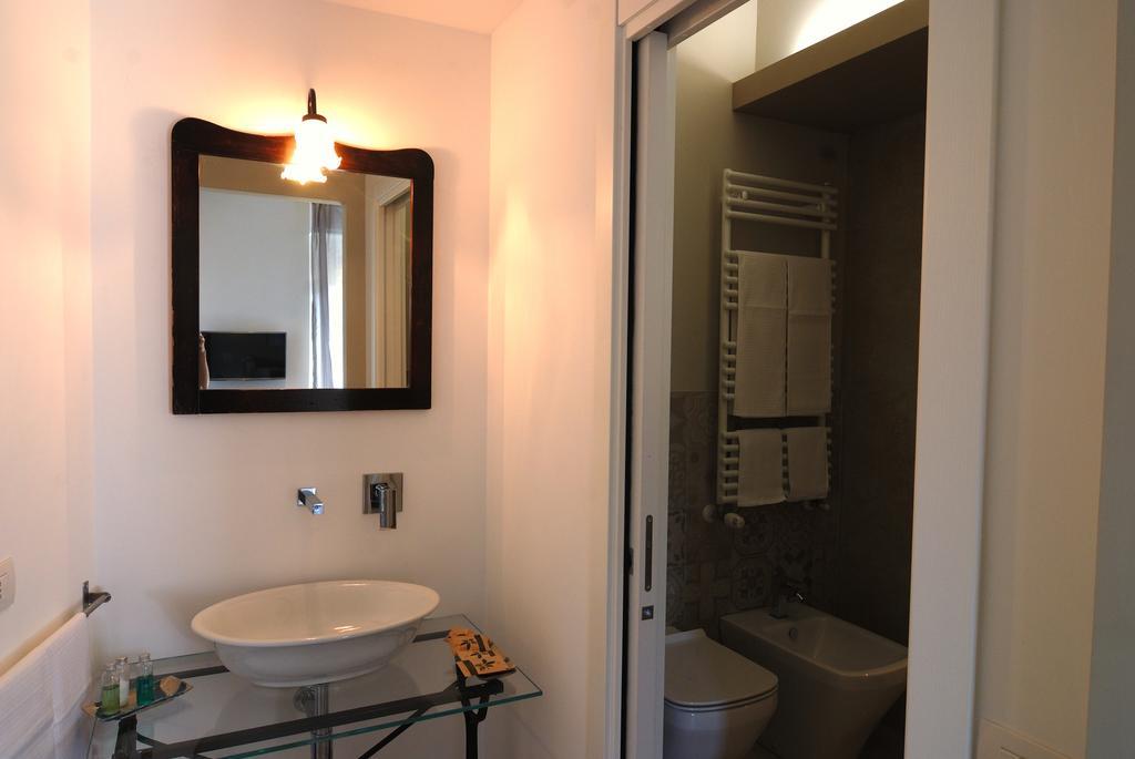 Isola Libera Hotel Milan Room photo